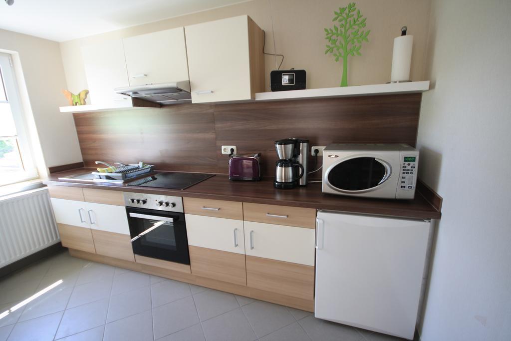 Ferienhaus Zum Gaesschen Weissenfels Room photo